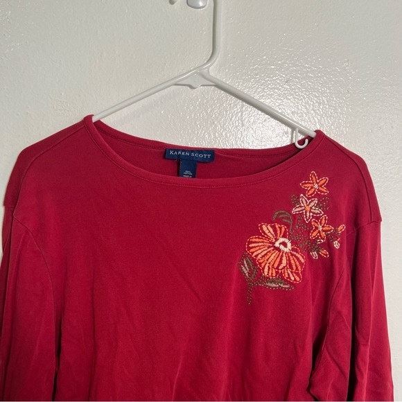 Karen Scott Boatneck T-Shirt Red Embroidered Floral L - Picture 2 of 9